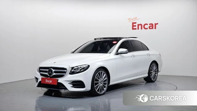 Mercedes-Benz E-Class W213 2019 Белый из Кореи