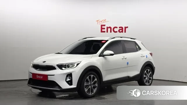 Kia Stonic 2019 Белый из Кореи