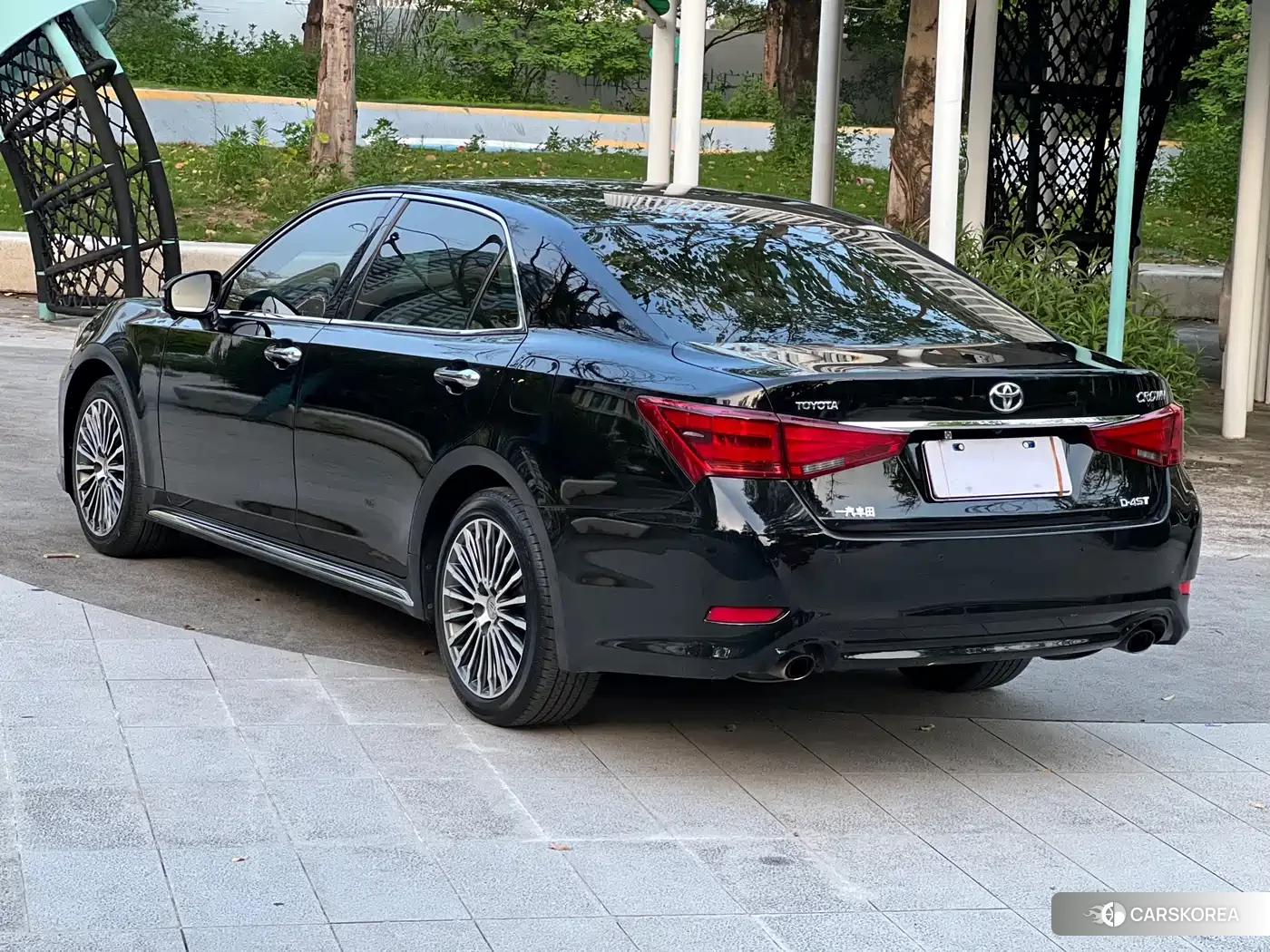 Toyota Crown 2018 Черный из Китая