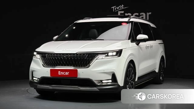 Kia Carnival 4th generation 2023 Белый из Кореи