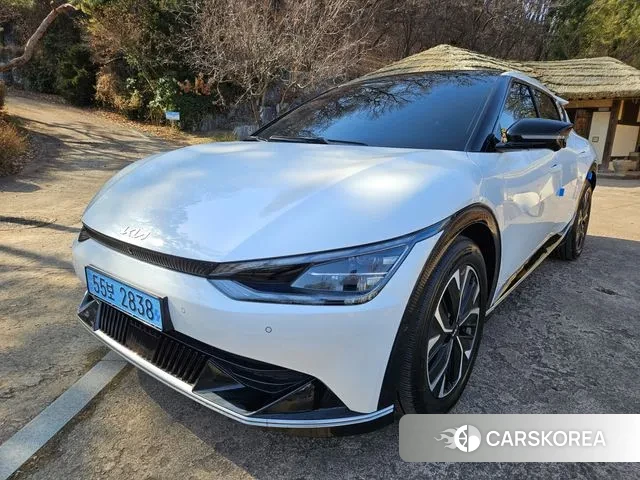 Kia EV6 2023 Белый из Кореи