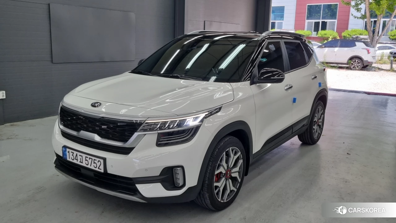 Kia Seltos 2020 Белый из Кореи