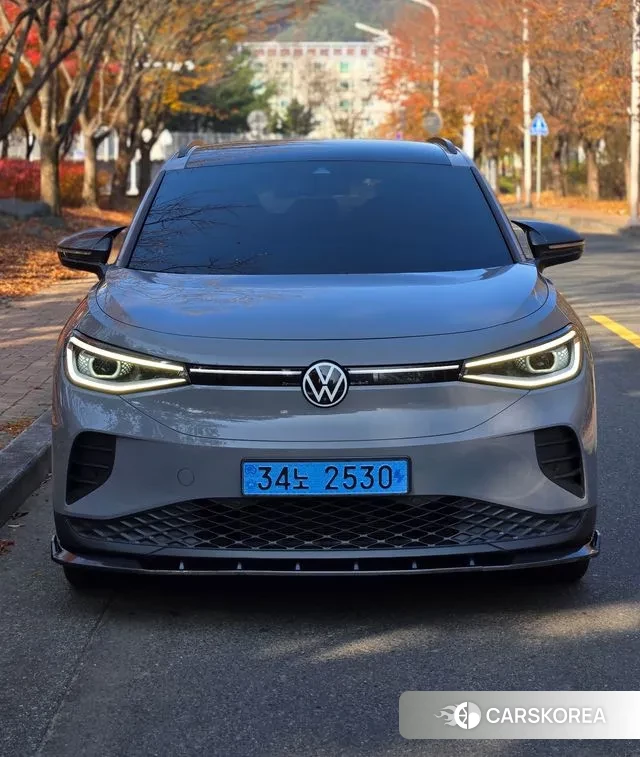 Volkswagen ID.4 2024 Серебристо-серый из Кореи