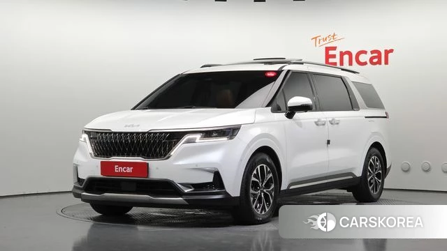 Kia Carnival 4th generation 2023 Белый из Кореи