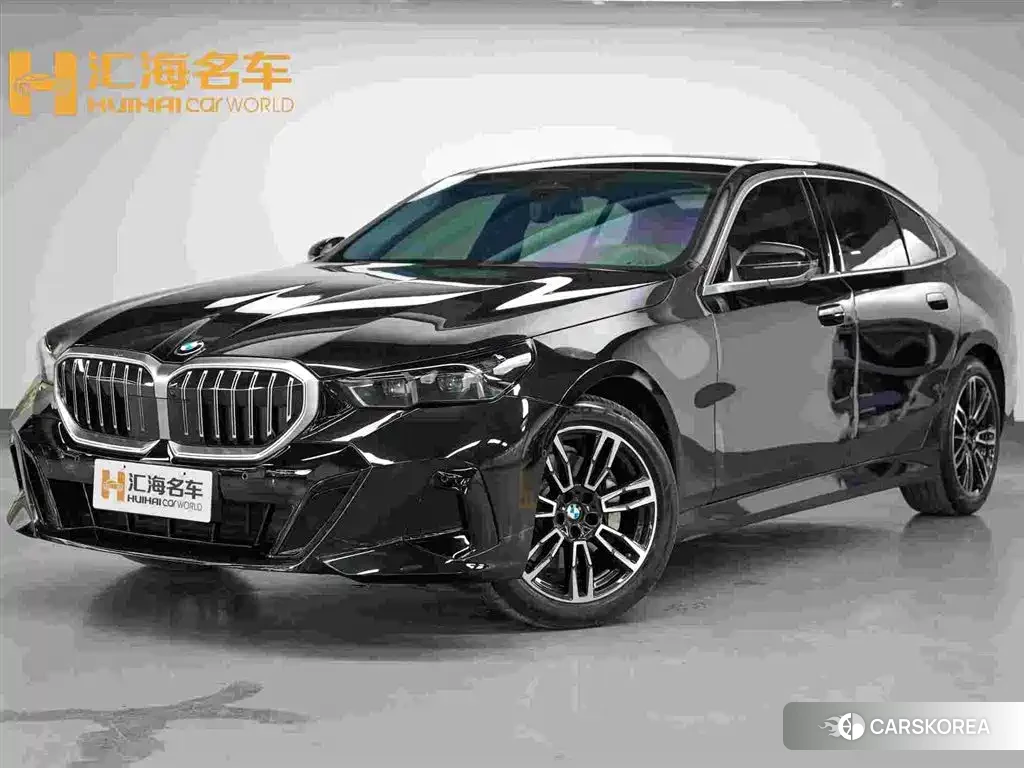 BMW 5 series 2026 Черный из Китая