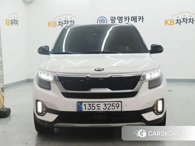 Kia Seltos 2020 Белый из Кореи