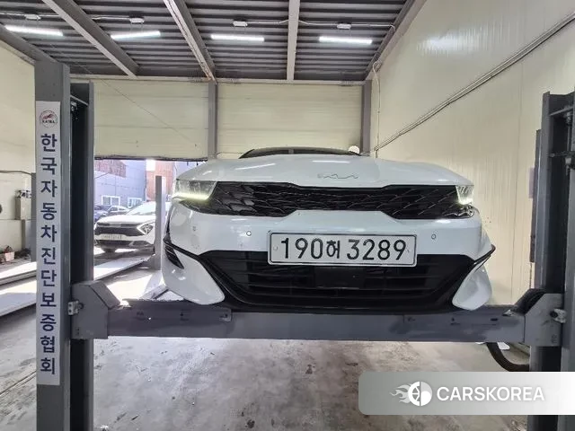 Kia K5 3rd generation 2021 Белый из Кореи