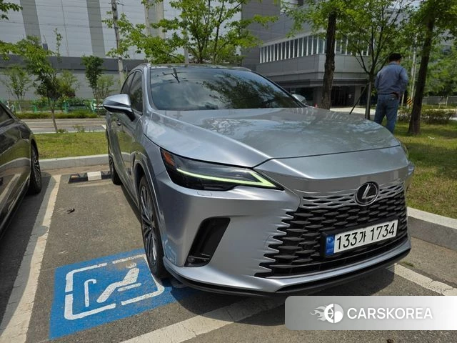 Lexus RX350h 5th generation 2023 Серебристо-серый из Кореи