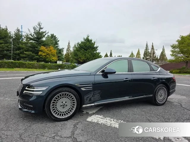 Genesis G80 (RG3) 2022 Темно-зеленый из Кореи