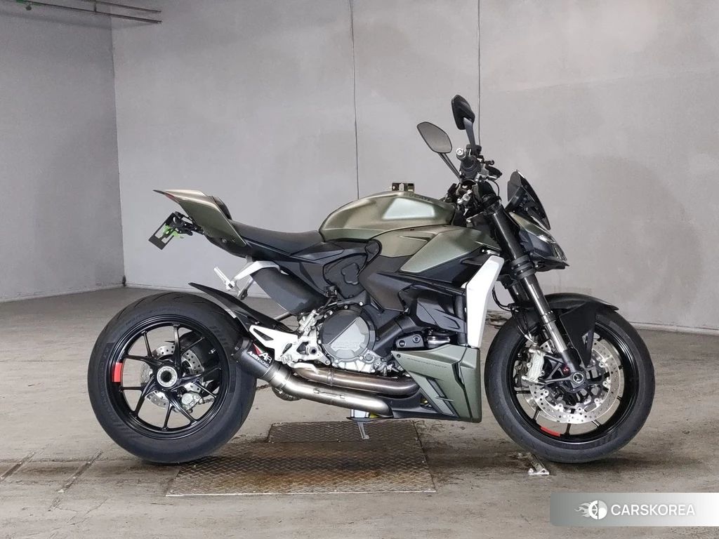 Проданный Ducati STREETFIGHTER V2 2023 из Японии, фото 2