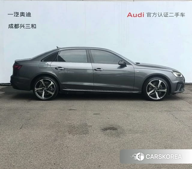 Audi A4L 2024 Темно-серый из Китая