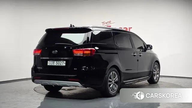 Kia All New Carnival 2018 Черный из Кореи