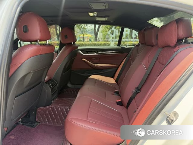 BMW 5 series 2021 Белый из Китая