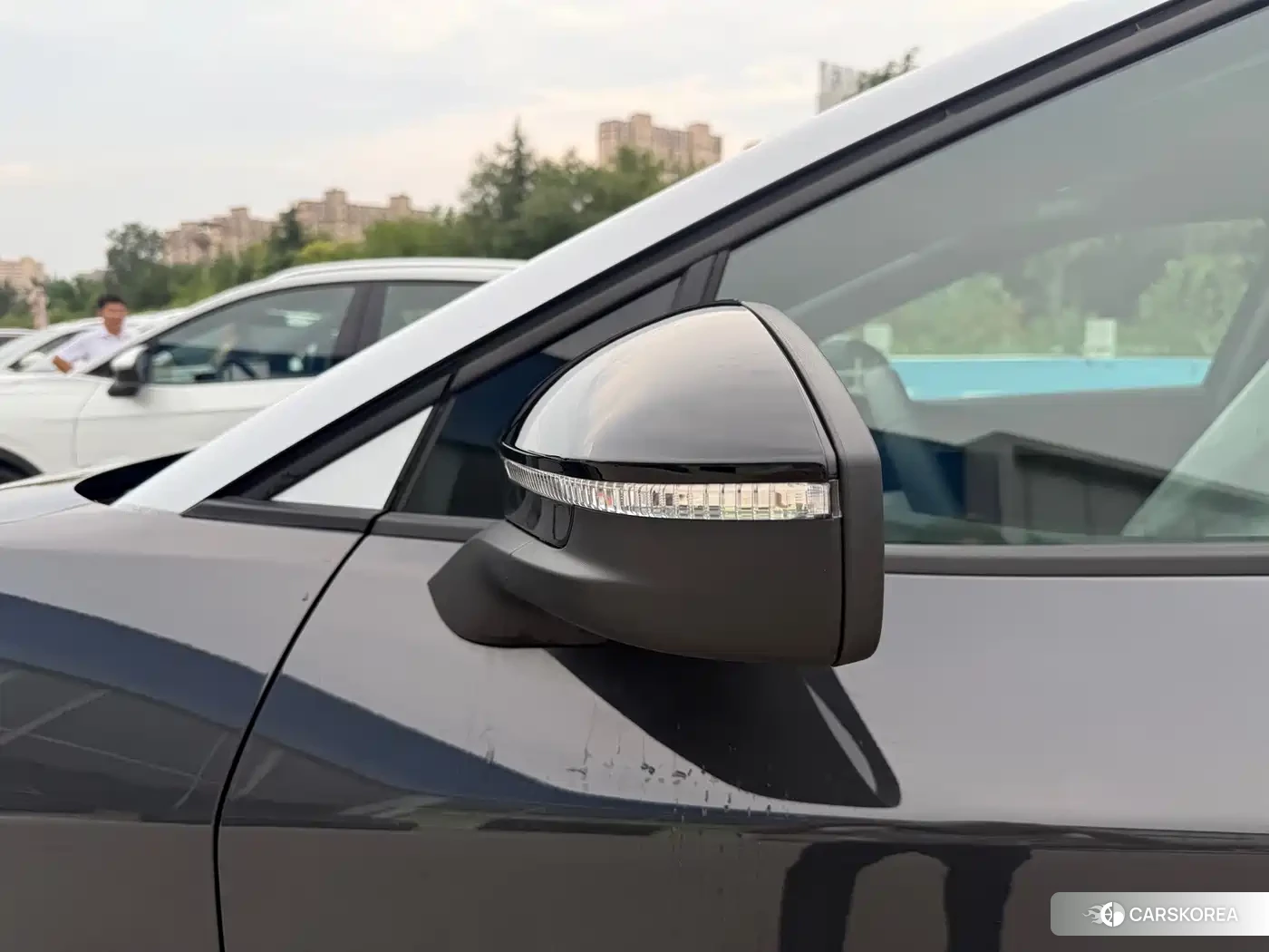 Volkswagen ID. UNYX 2026 Silver/gray из Китая, фото 2