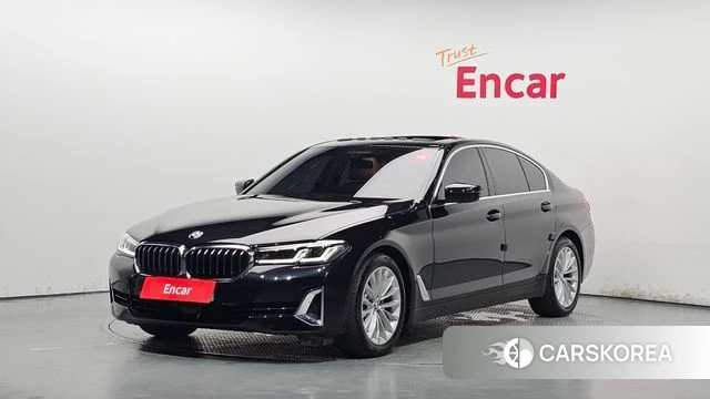 BMW 5 Series (G30) 2023 Черный из Кореи