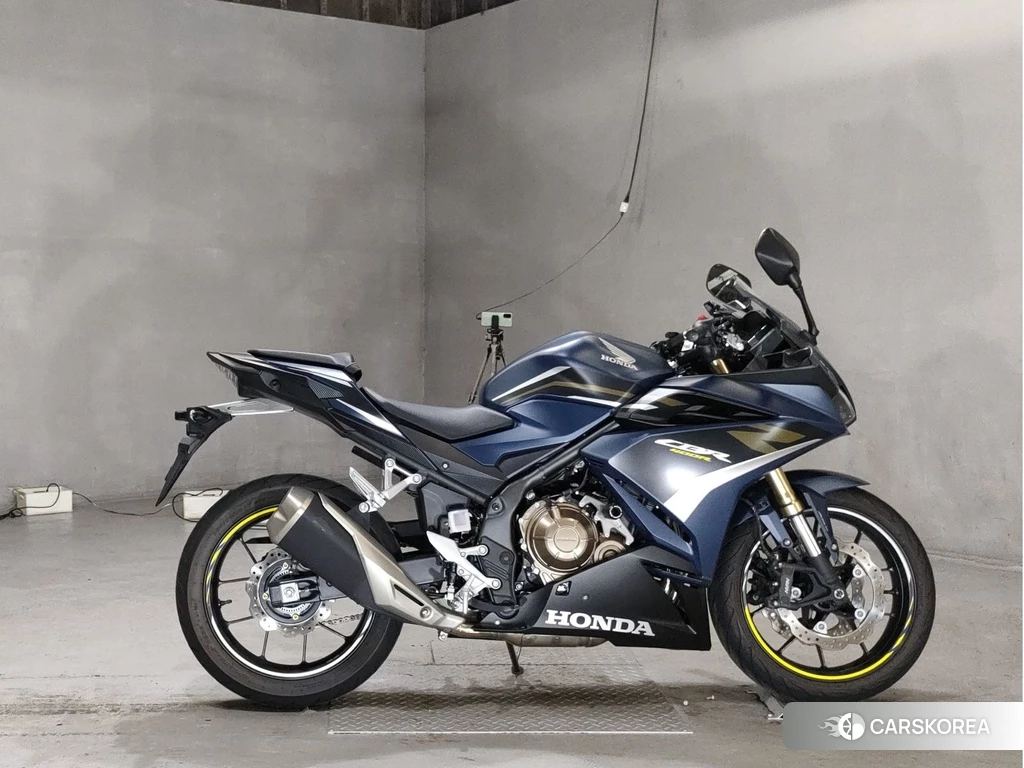 Проданный Honda CBR400R 2022 из Японии, фото 2