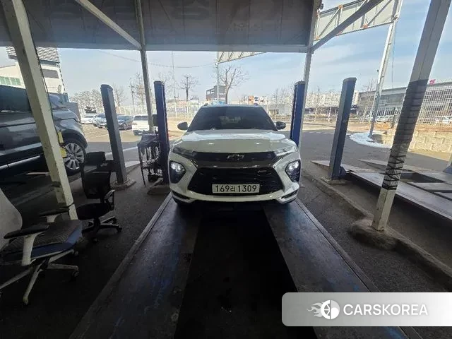 Chevrolet (GM Daewoo) Trailblazer 2020 Белый из Кореи