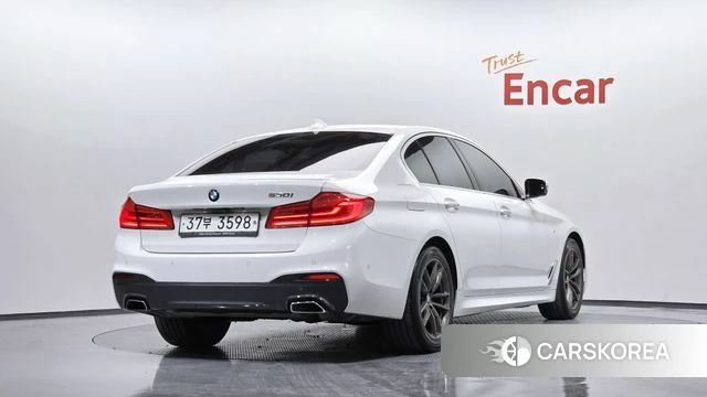 BMW 5 Series (G30) 2018 Белый из Кореи