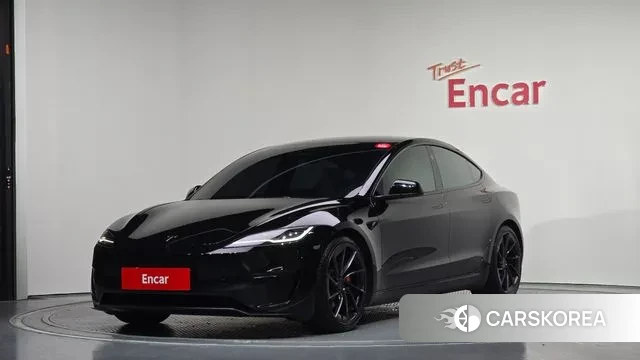 Tesla Model 3 2024 Черный из Кореи