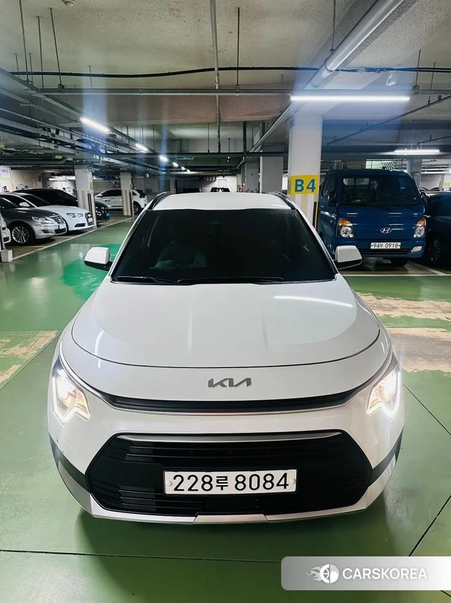 Kia Di Ol Nu Niro 2022 Белый из Кореи