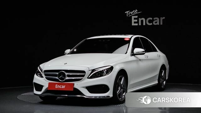 Mercedes-Benz C-Class W205 2018 Белый из Кореи