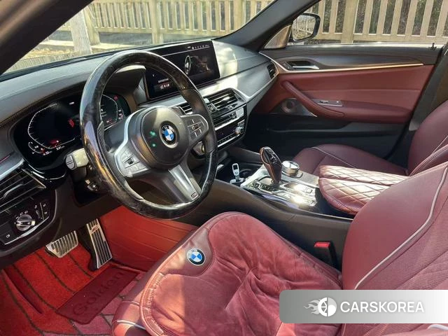 BMW 5 series 2023 Черный из Китая