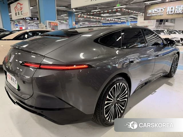 Avita 12 2025 Серебристо-серый из Китая