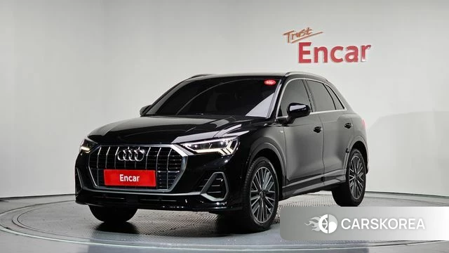 Audi Q3 (F3) 2023 Черный из Кореи