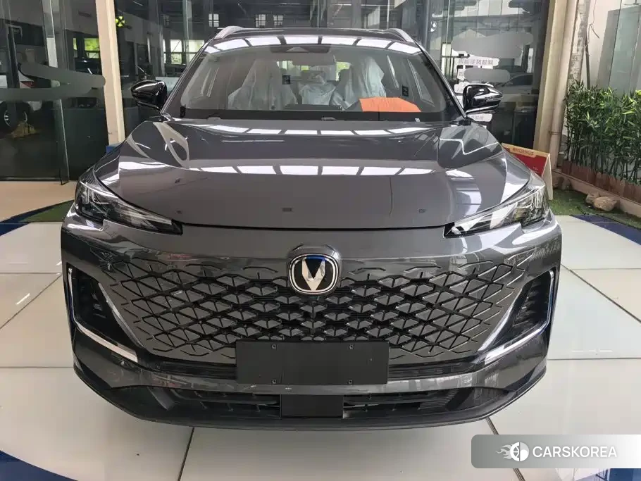 Chang'an CS55PLUS PHEV 2026 Silver/gray из Китая