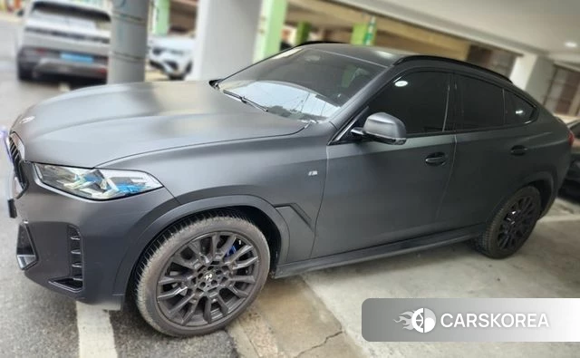 BMW X6 (G06) 2024 Черный из Кореи