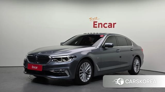 BMW 5 Series (G30) 2018 Светло-серебряный цвет из Кореи