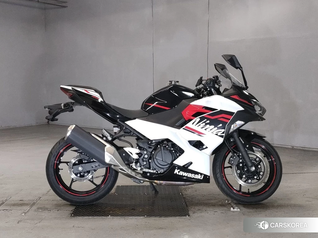 Проданный Kawasaki NINJA 400 id 4171878 из Японии