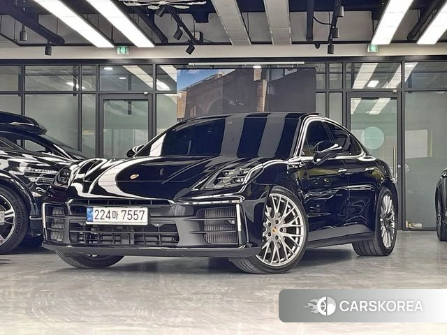 Porsche Panamera (976) 2024 Черный из Кореи