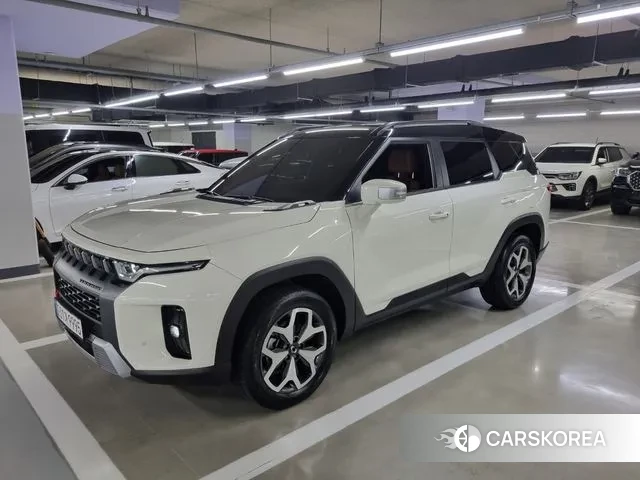 Ssangyong Torres 2023 Белый двухцветный из Кореи