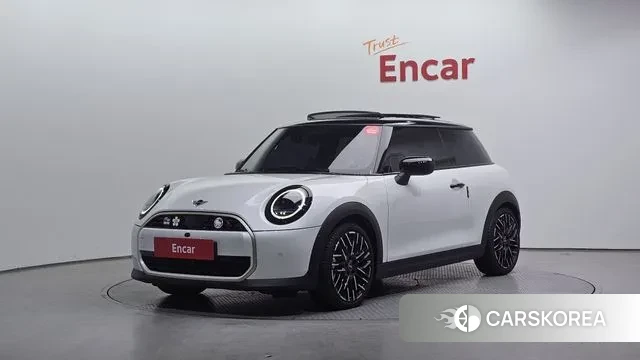 Mini Cooper S 4th Generation 2024 Белый из Кореи