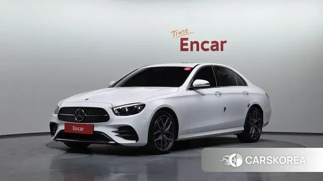 Mercedes-Benz E-Class W213 2021 Белый из Кореи