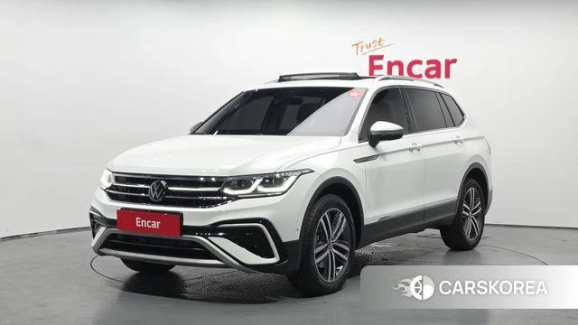 Volkswagen Tiguan Allspace 2024 Белый из Кореи