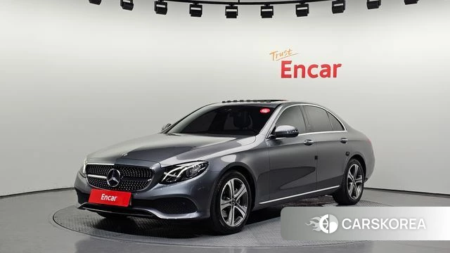 Mercedes-Benz E-Class W213 2018 Серый из Кореи