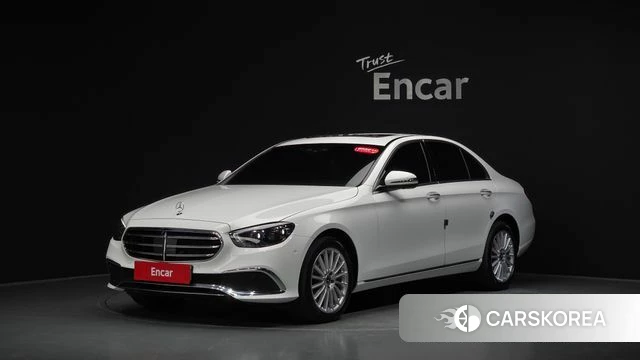 Mercedes-Benz E-Class W213 2023 Белый из Кореи