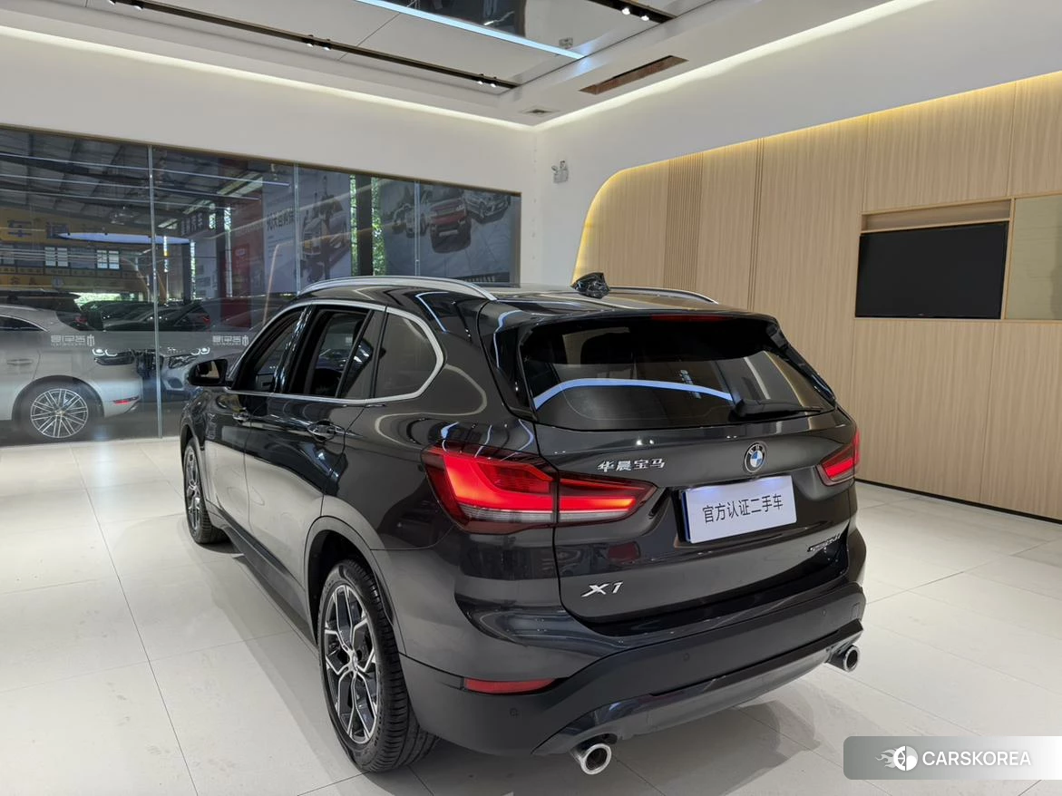 BMW X1 2021 Черный из Китая