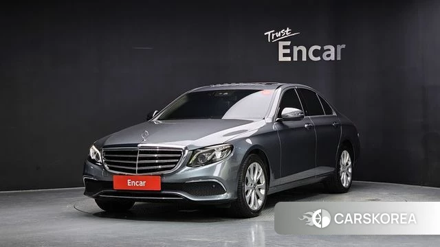 Mercedes-Benz E-Class W213 2019 Серый из Кореи