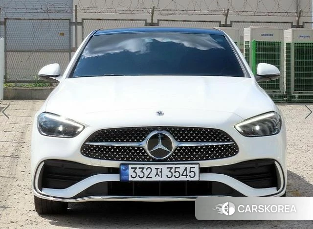 Mercedes-Benz C-Class W206 2022 Белый из Кореи