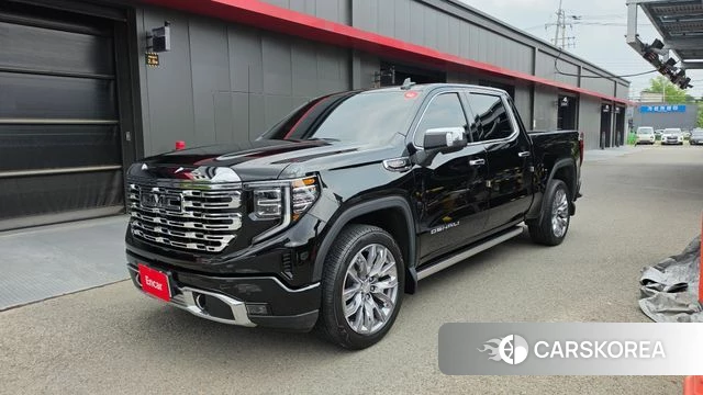 GMC Sierra 2024 Черный из Кореи