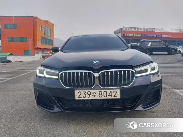 BMW 5 Series (G30) 2021 Черный из Кореи