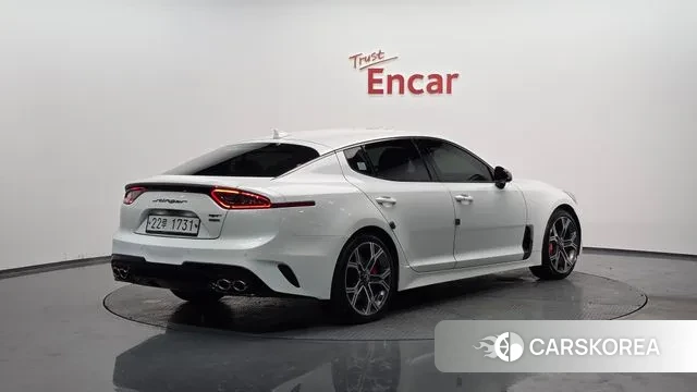 Kia Stinger 2019 Белый из Кореи