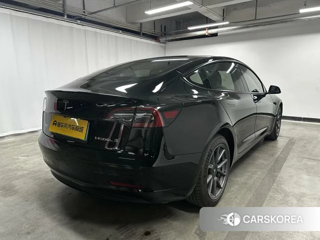 Tesla Model 3 2021 Черный из Китая