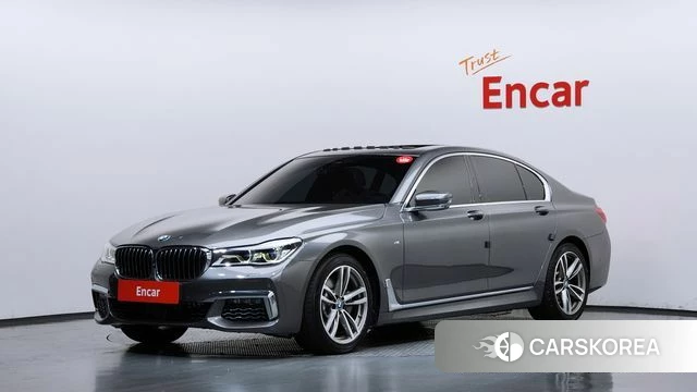 BMW 7 Series (G11) 2018 Серебристо-серый из Кореи