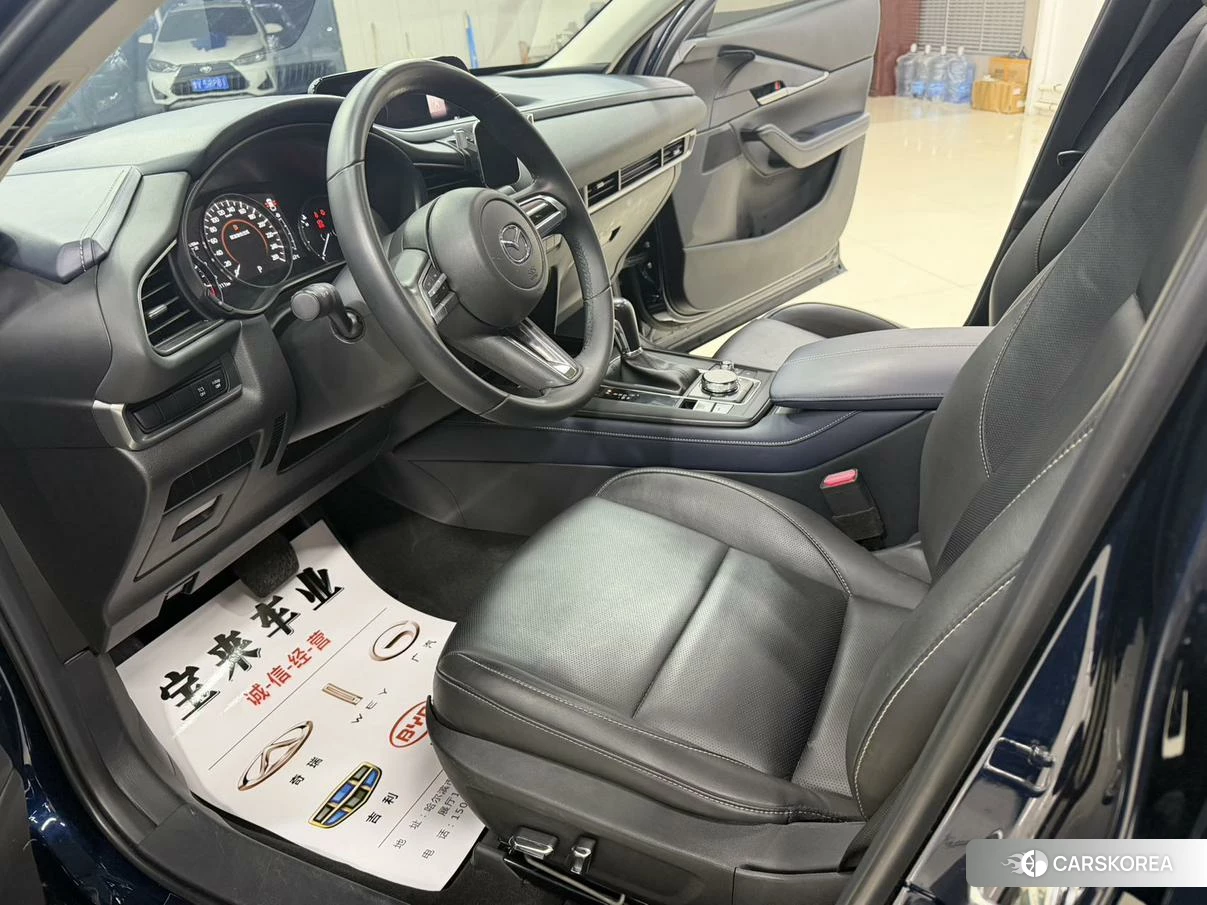 Mazda CX-30 2021 Синий из Китая