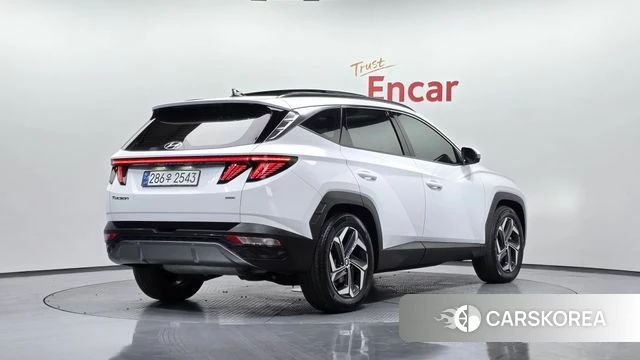 Hyundai Tucson (NX4) 2023 Белый из Кореи