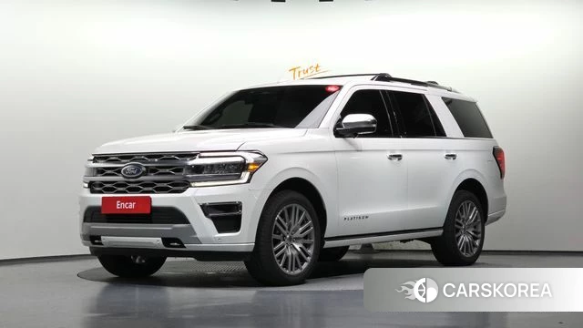 Ford Expeditation 2023 Белый из Кореи